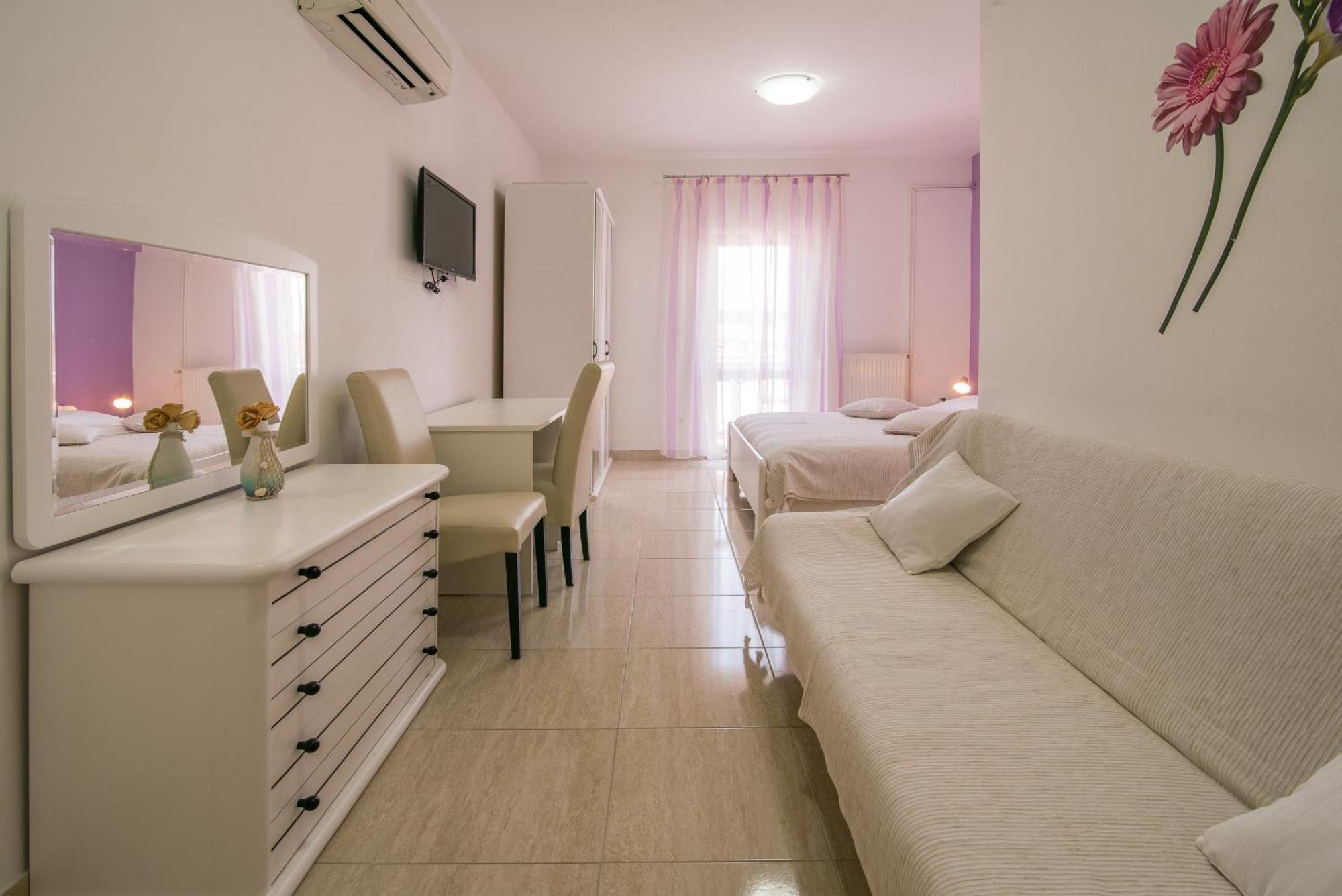 קרק B&B Villa Ana מראה חיצוני תמונה