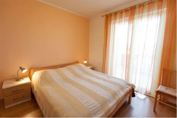 קרק B&B Villa Ana מראה חיצוני תמונה